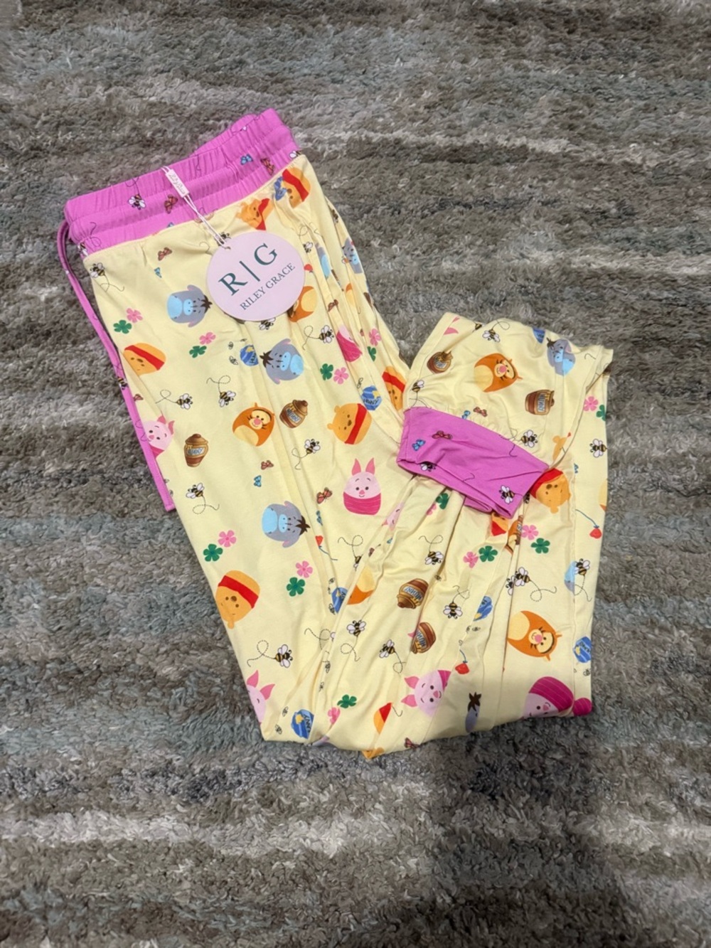 Winnie the Pooh Adult Bamboo Joggers Size Medium *New with Tags*